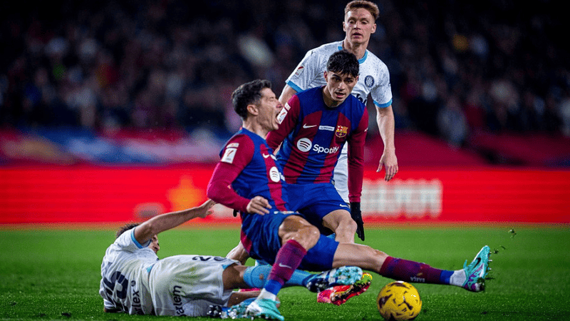 Phân tích lịch sử đối đầu, thành tích các đội khi soi kèo